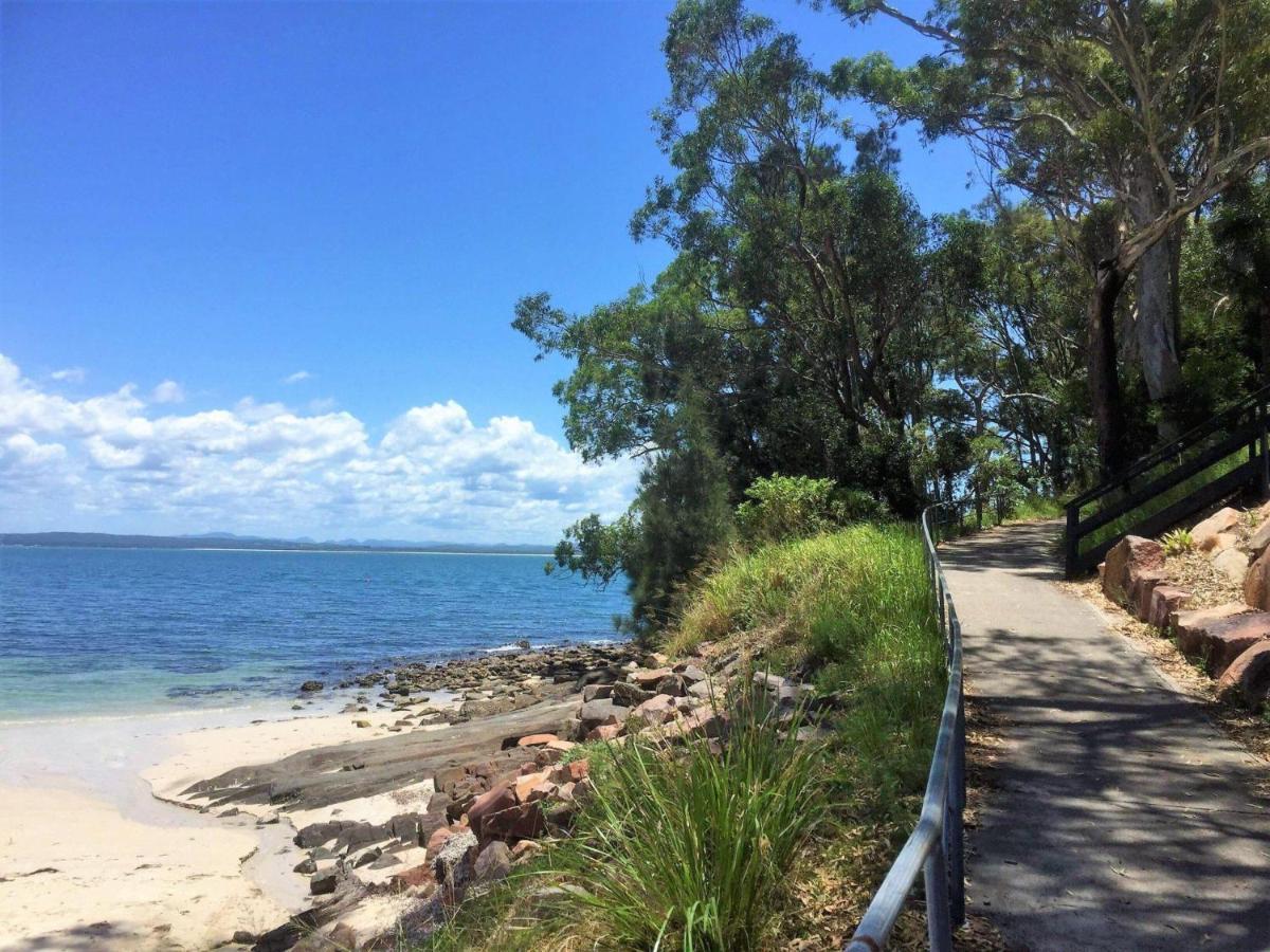 Dutchie'S Sand & Sea Beach House - Easy Walk To The Beach Nelson Bay Exterior photo