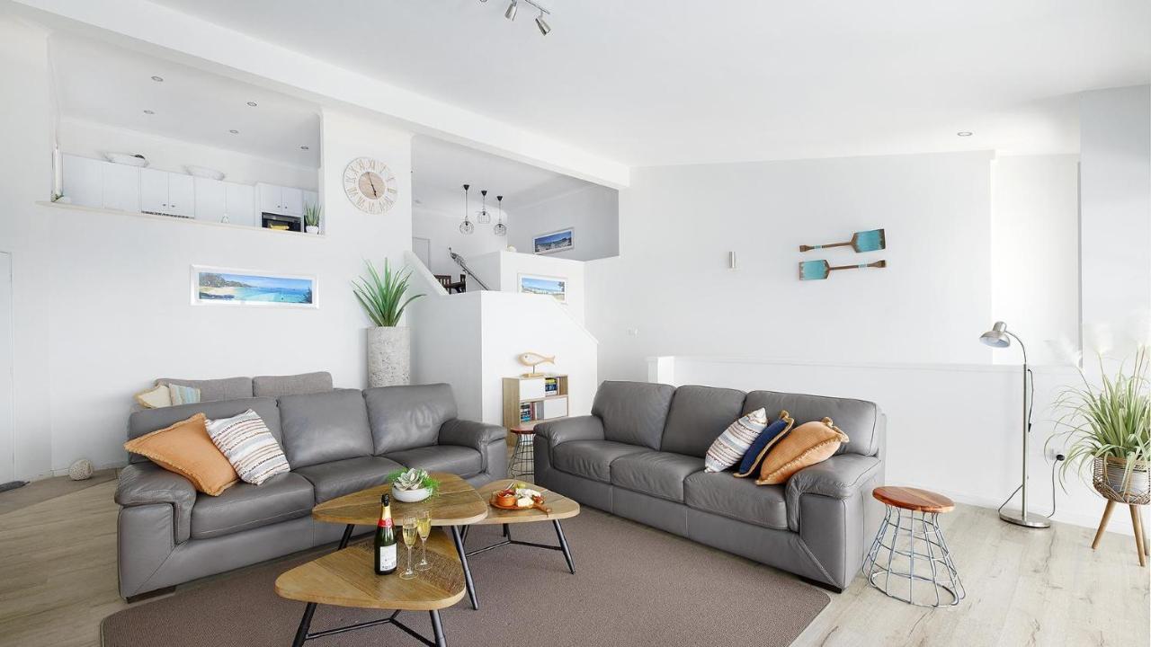 Dutchie'S Sand & Sea Beach House - Easy Walk To The Beach Nelson Bay Exterior photo