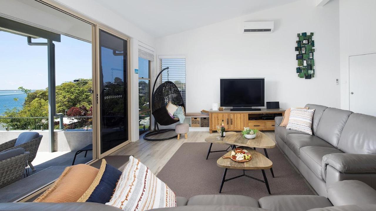 Dutchie'S Sand & Sea Beach House - Easy Walk To The Beach Nelson Bay Exterior photo